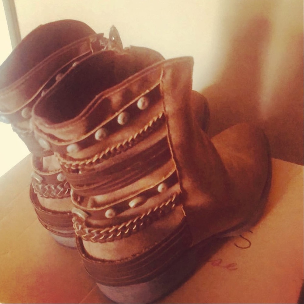 Booties - Picture 3 of 7